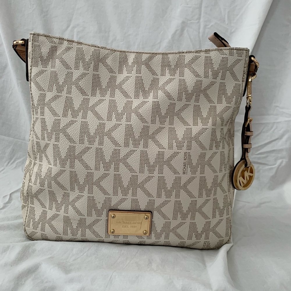 Michael Kors Large Leather White/Gold Crossbody Bag